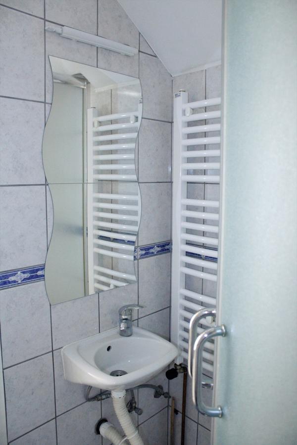 Hostel Nomad Нови-Сад Экстерьер фото