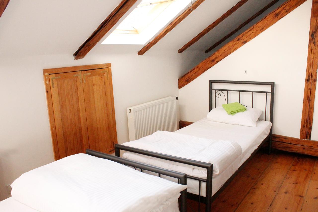 Hostel Nomad Нови-Сад Экстерьер фото