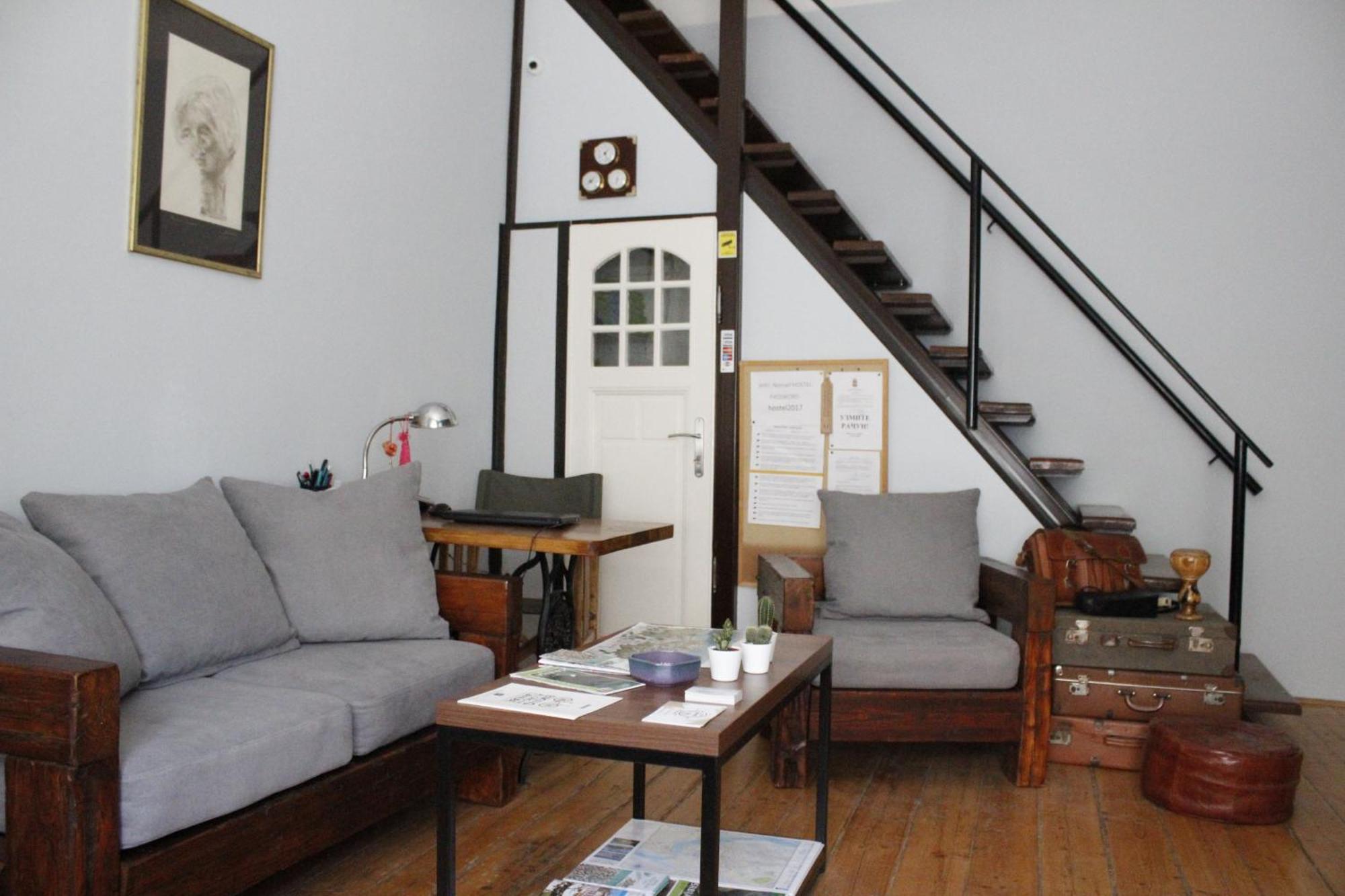 Hostel Nomad Нови-Сад Экстерьер фото